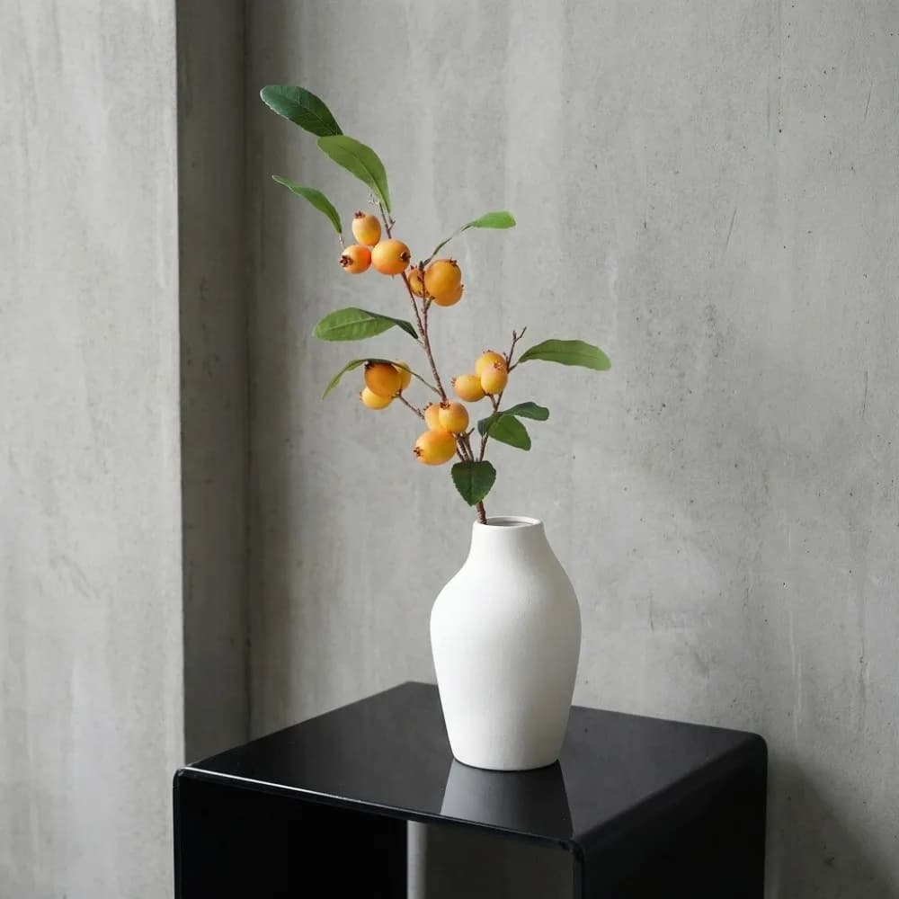 Artificial Loquat Copper with Green Leaves, Plastic Fin Fruit Tree, Elegant and Luxury Fin Plants