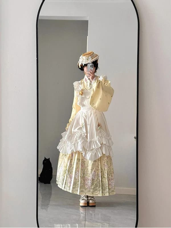 Giacca Hanfu Gialla da Donna con Colletto, Maniche e Gonna a Coda, Sciarpa Lolita, Stile Dolce e Carino Autunno Inverno, Abbigliamento Tradizionale Cinese