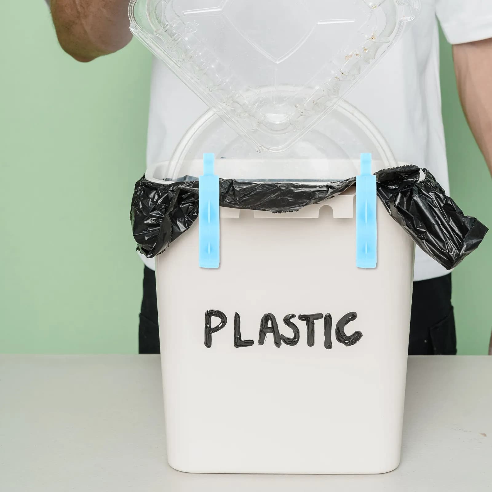 20Pcs Rust Free Plastic Trash Bag Clips Extra Strong Non-Slip Garbage Can Clamps for Daily Use Waste Basket Organizer