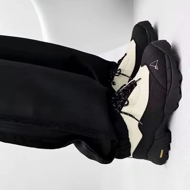 Classic Brand Hiking Shoes Comfortable Sport Shoes Unisex Anti-Slippery Climbing Shoes Hard-Wearing Mountain Shoe For Men Women