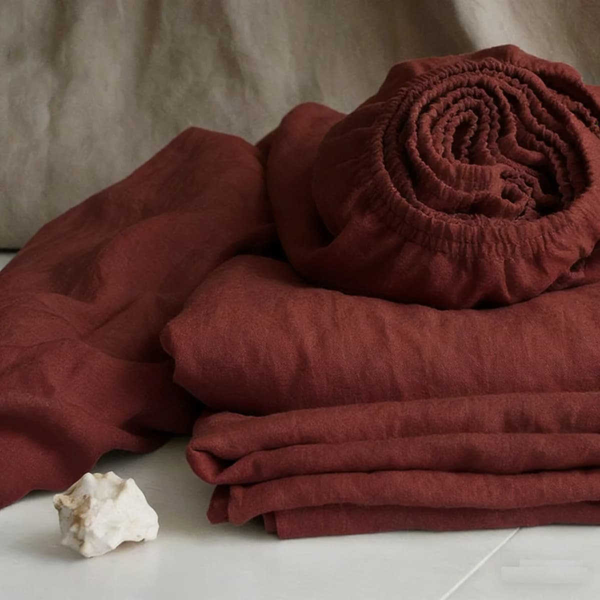 Set Sheets 4 Pieces 100% Pure Linen, 1 Flat Bed Sheet, 1 Bed Sheet with Back Angles, 2 Loyalty, Linen Bed Linen Set