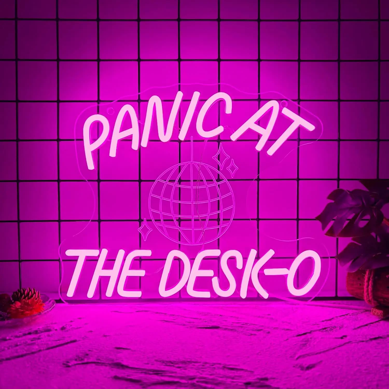 Mutank Panic At The Desk-O Neon Sign, luce al neon a LED alimentata tramite USB per Halloween, per decorazione di ufficio, studio, sala riunioni