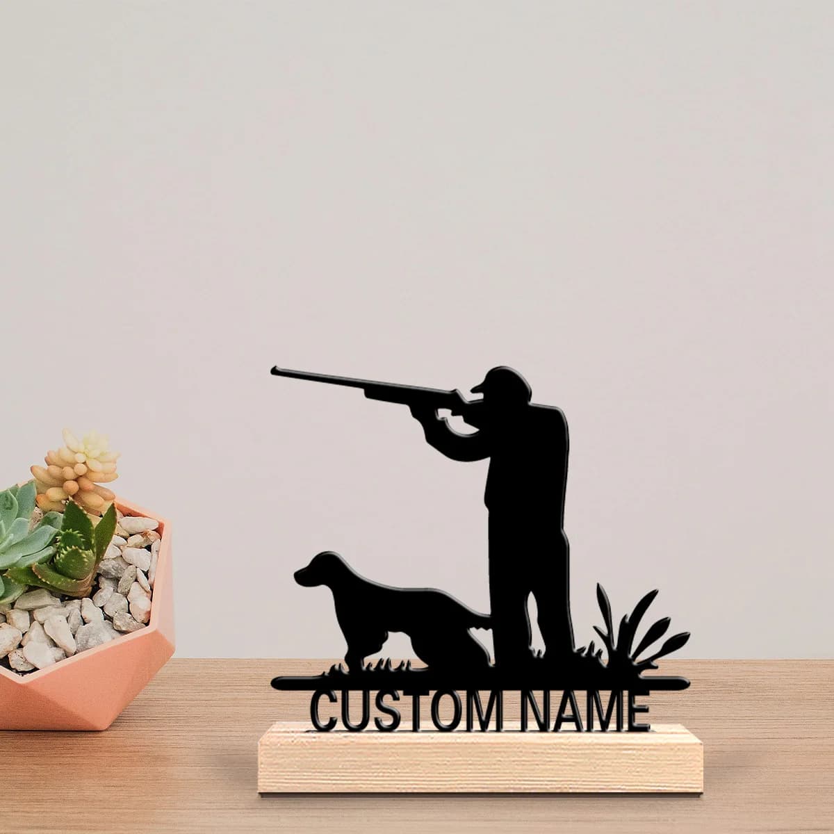 1pc Fashion ersonalized Custom Hunters and hunting dogs Metal Statues With Wooden Base Tabletop Decoration Outdoor Hunting Theme