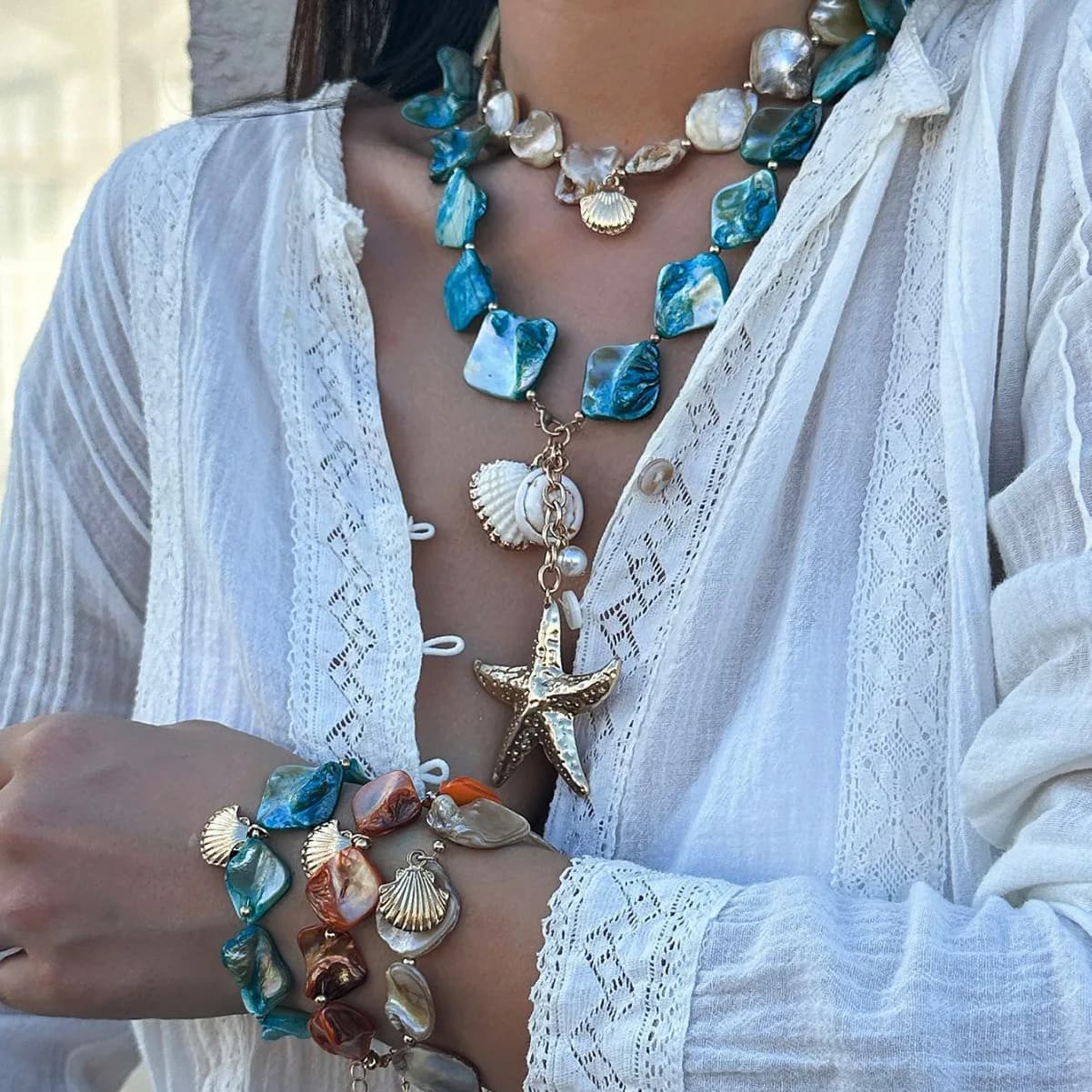 Collana con stella marina e conchiglia a tema oceano, gioiello irregolare per vacanze che esalta il temperamento