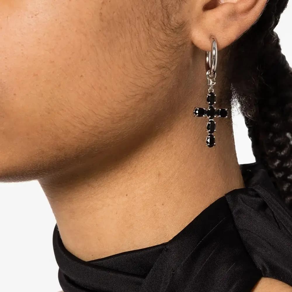 Orecchini classici con croce nera con zirconi cubici, in acciaio inossidabile, impermeabili, a prova di allergie, per uomo e donna, regali per gioielli da festa Hip Hop