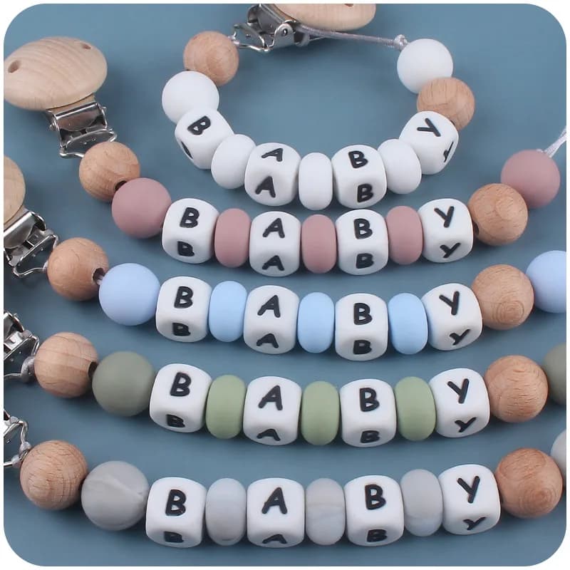 Clip per ciuccio personalizzate per bambini Nome personalizzato Massaggiagengive Giocattoli Porta capezzoli fittizi Catena per clip Accessori per neonati Regali da masticare per neonati