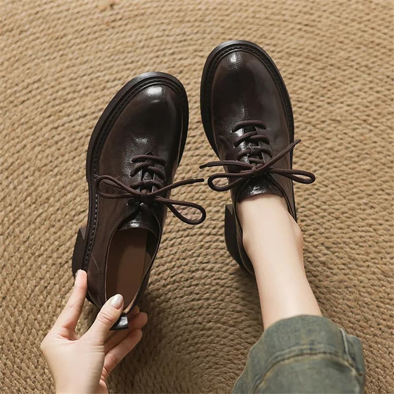 New women's shoes in real leather spring/autumn fashion shoes with round toe for women high heels women's pumps in lace casual moccasins