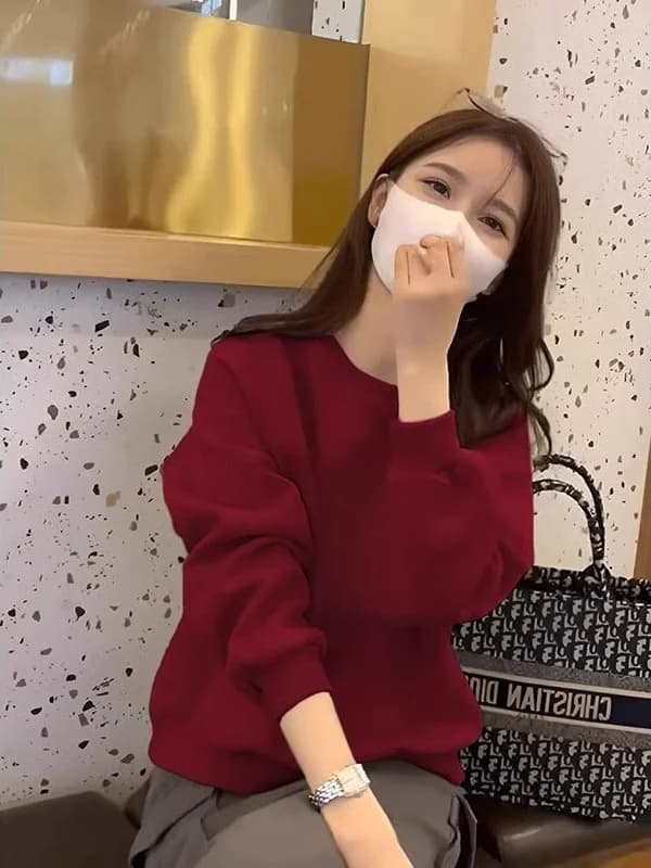 Felpa con cappuccio rossa girocollo corta in pile spesso, alla moda, da donna, per l'autunno, abbigliamento portafortuna Anno del Serpente 2026, maglia base trendy