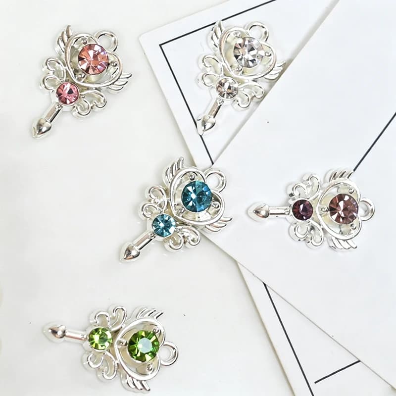 10 Pezzi Ciondoli in Lega Color Argento con Strass a Forma di Bacchetta Magica e Cuore, per Creazione Gioielli Fai da Te, Collane, Bracciali, Orecchini
