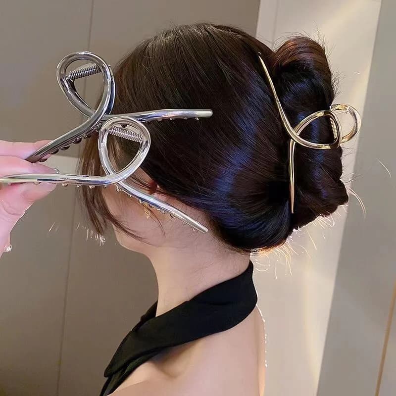 High-end metal hair clip with big Korean style shark, new female fashion