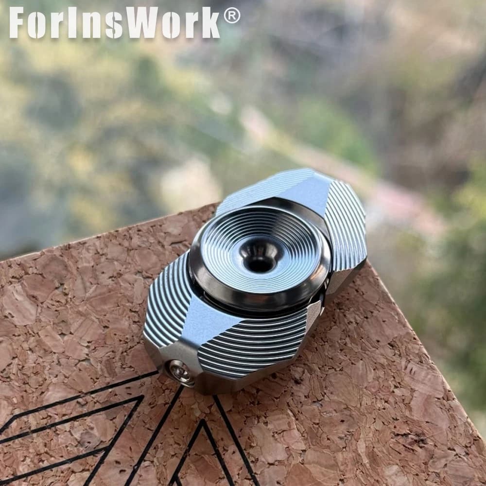 LARK Wormhole Open Armor Fidget Spinner Gyro Antistress Giocattolo per Adulti