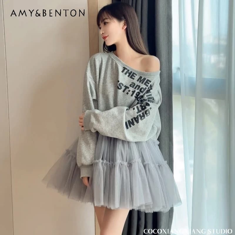 Industria pesante cuciture a rete grande pendolo Tutu abiti spalla diagonale allentata lettera Casual autunno nuove felpe con cappuccio vestono le donne