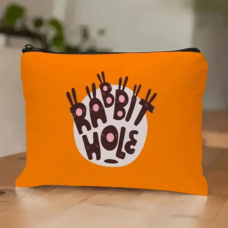 Borsa per il trucco con stampa Rabbit Hole, 1 pezzo - Pochette multifunzionale con cerniera per donna, perfetta borsa da viaggio con cerniera, divertente regalo di compleanno