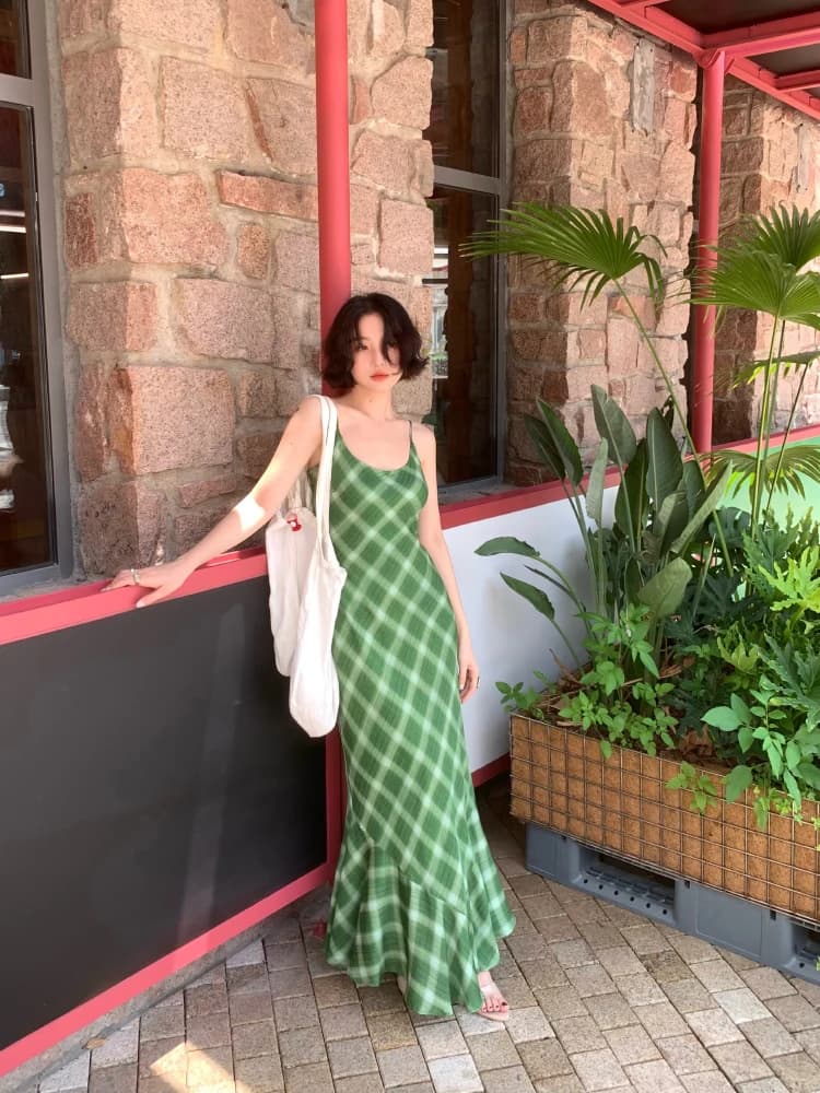 Summer Long Silk Cotton Plaid Drapey Skirt Dress Women's High Waist Gauze Fiber U-Neckline Sleeveless Fish Tail Dress