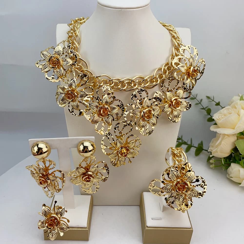Set di Gioielli Placcati Oro in Stile Italiano Dubai, Collana Semplice in Rame Leggero con Motivo Floreale FHK23780