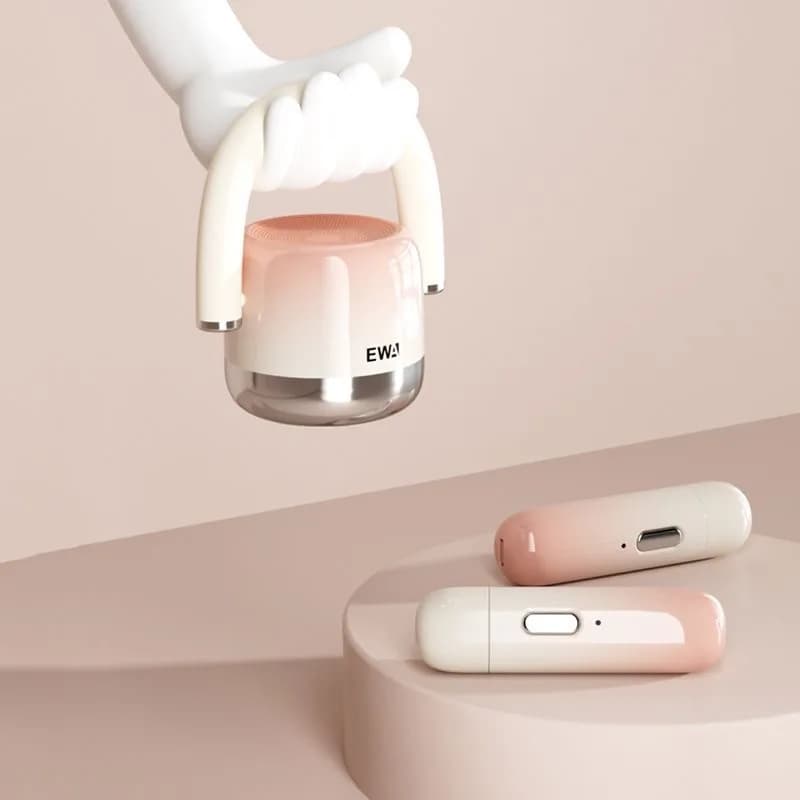EWA Mini Macchina per Karaoke con 2 Microfoni Wireless, Altoparlante Bluetooth Portatile per Feste in Casa, Regalo Creativo per Bambini e Adulti