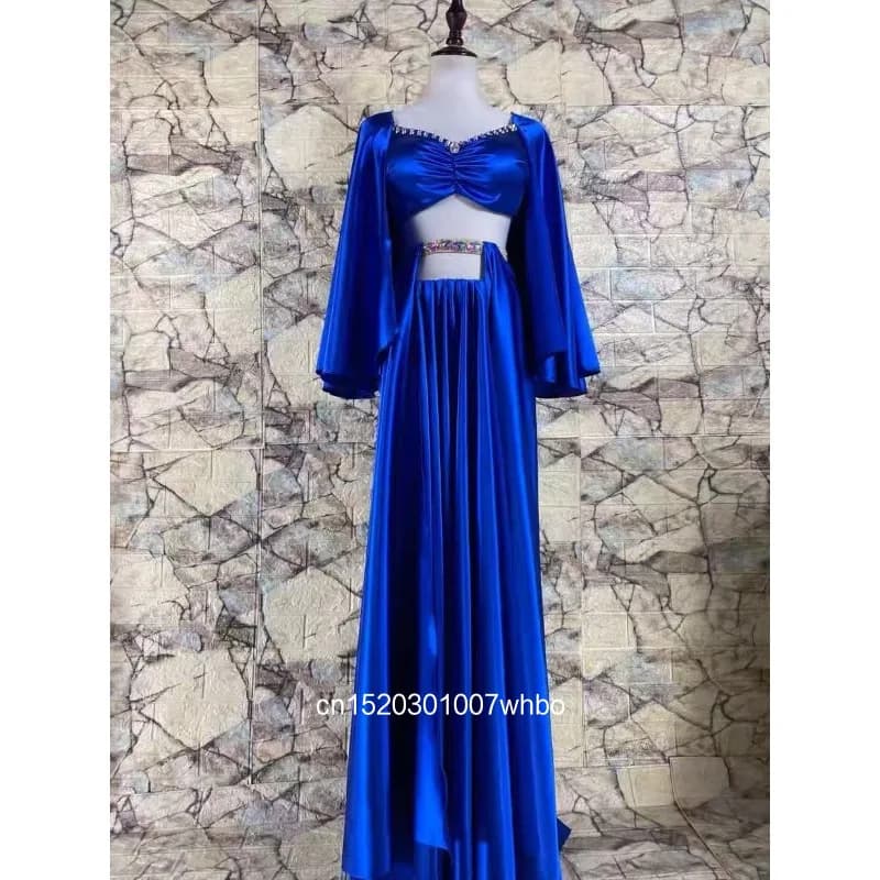 Costumi da Danza del Ventre 2026: Uniformi Professionali in Raso con Diamanti e Pendenti di Cristallo per Esibizioni di Gruppo