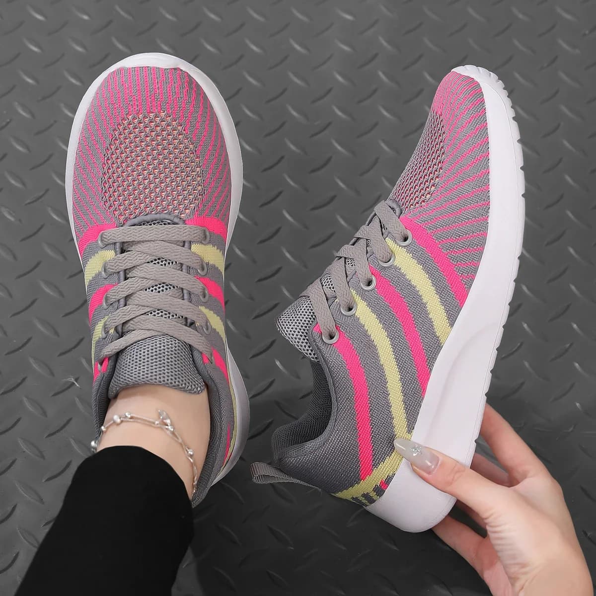 Scarpe da donna Sneakers Nuove scarpe casual da donna Scarpe da passeggio da donna per esterni Comode e traspiranti con fondo spesso zapatos de mujer