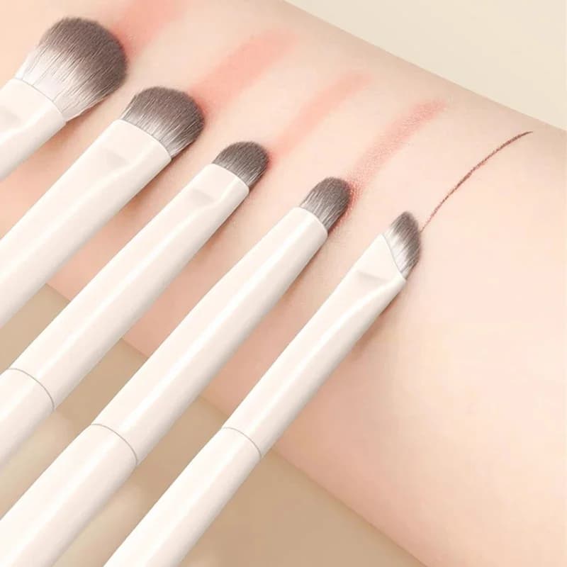 Set of 5/6/8/10 Natural Brushes for Eye Makeup, Brush Detail for Umbrella, Ultra Soft White Brush for Umbrella and Eyeliner, Makeup Tool