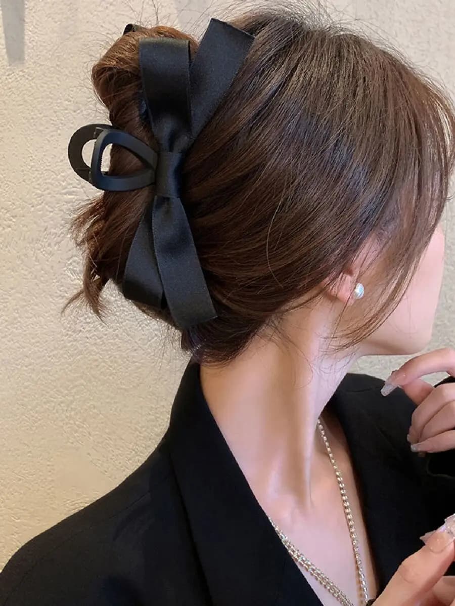 Black Bowknot Plastic Hair Claw Clip For Women Cross Grip Design Daily Use Fashion Accessory