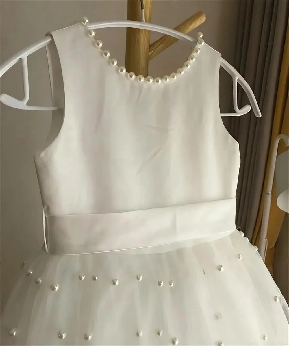 Elegante Abito da Damigella Avorio con Cintura a Fiocco di Perle, Vestito da Principessa Senza Maniche con Scollo a V, per Feste di Compleanno per Bambini