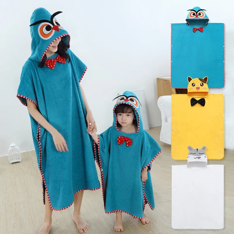 Poncho con Cappuccio per Bambini/Adulti - Asciugamano in Puro Cotone Assorbente per Mare/Piscina - Accappatoio con Ricamo Cartoni Animati