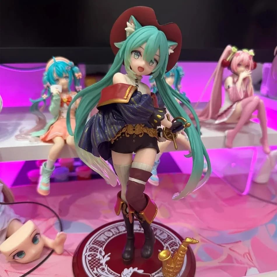 Hatsune Miku Desktop Cute Action Figure Tale Wonderland Miku Puss in Boots Anime Figurine Kawaii Girl Model Toy Adorable Decor