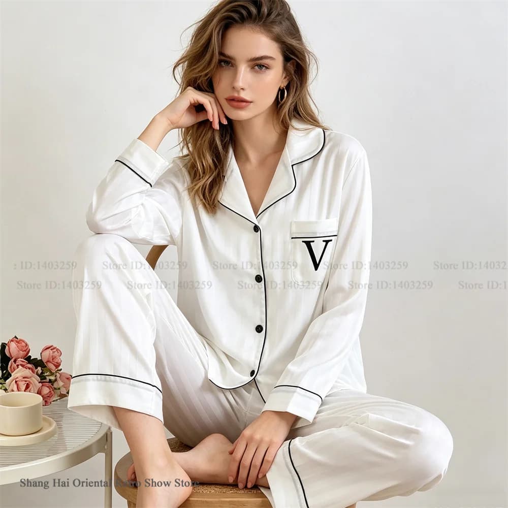 Pigiama da Donna alla Moda, Abbigliamento per Casa, Elegante Completo a Righe Bianche, Pigiama Comodo in Seta Ghiaccio, Abbigliamento da Notte Femminile