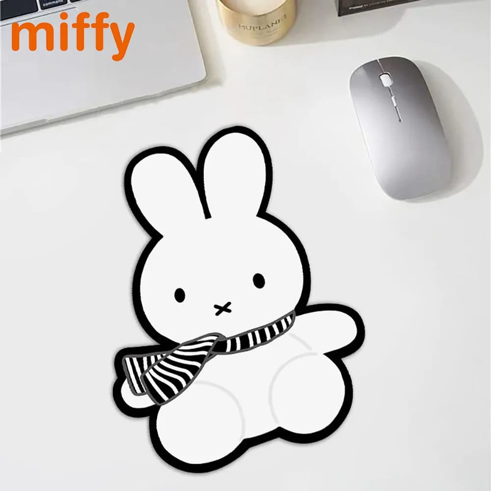 Kawaii Miffy simpatico tappetino per mouse cartone animato coniglio stampa scrivania da ufficio tastiera per computer portatile tappetino da tavolo antiscivolo regalo per ragazza