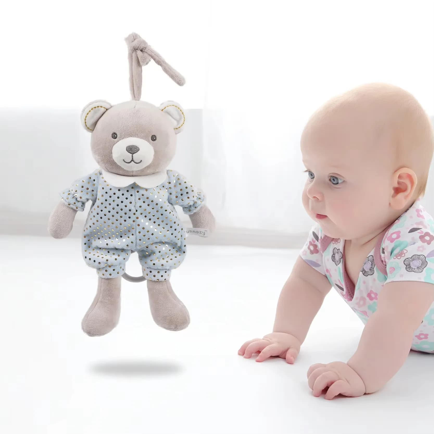 Giocattoli musicali appesi per bambini peluche coniglietto morbido per 1 anno tirando giocattoli culla e passeggino con carillon meccanico
