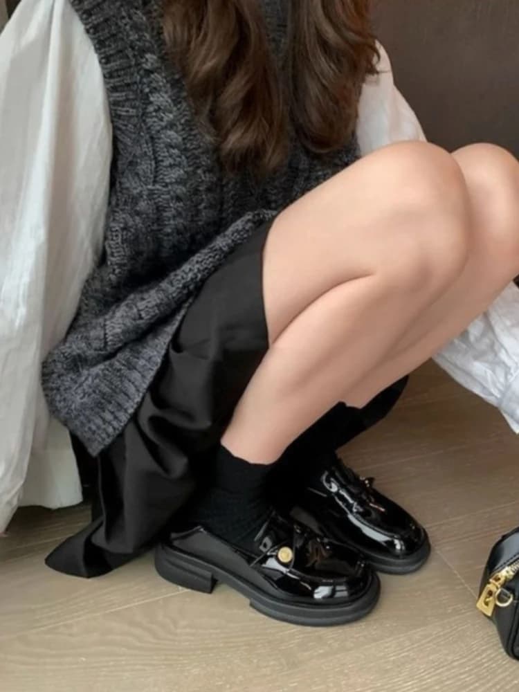 Mocassini Versatili da Donna Primavera-Autunno, Stile Britannico in Pelle Lucida con Suola Spessa e Morbida, Scarpe Comode Slip-On