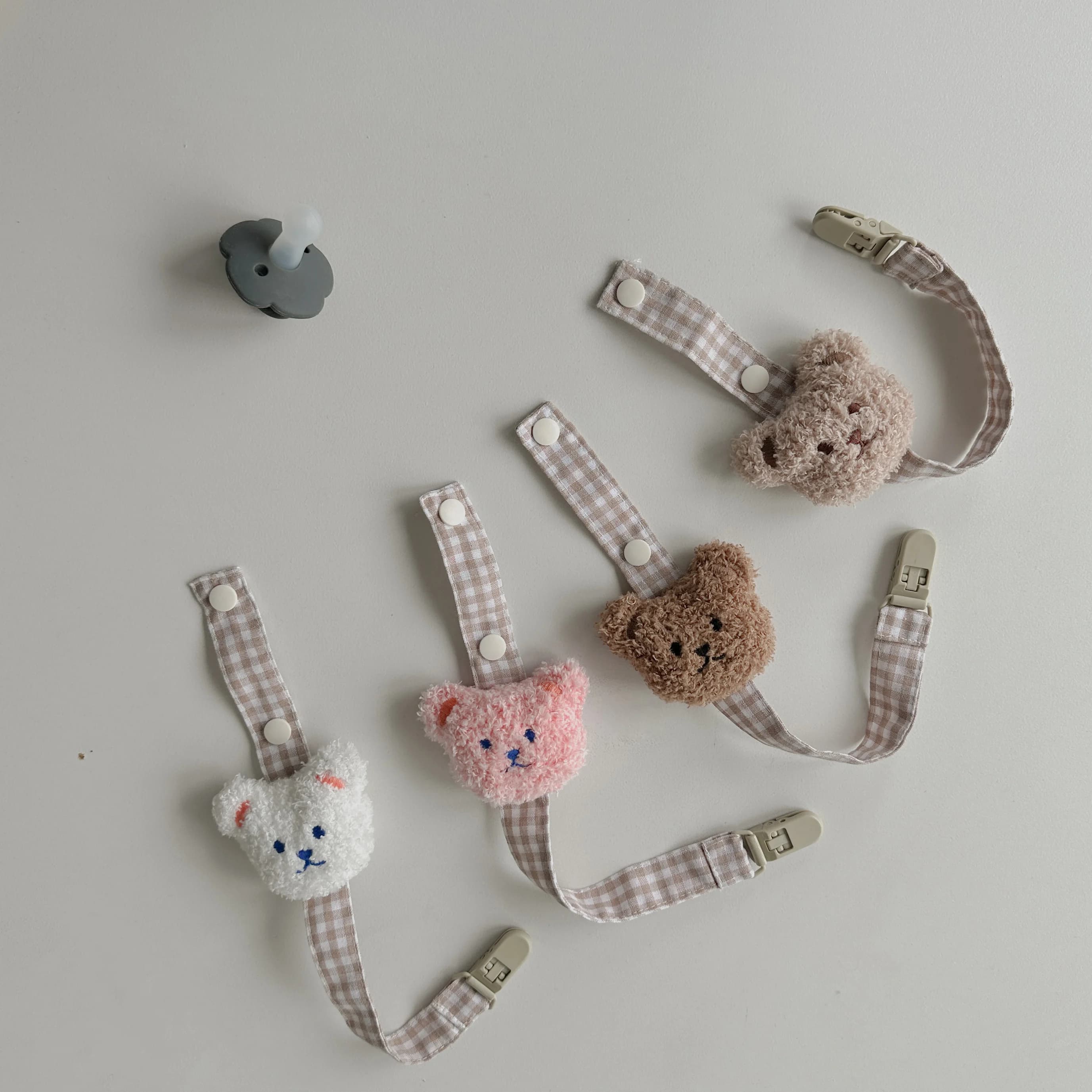 Clip per ciuccio per bambini Catena per ciuccio per orso carino Ciuccio per bambini Giocattolo per denti portatile per ragazzi e ragazze Catena per ciuccio giocattolo illuminante