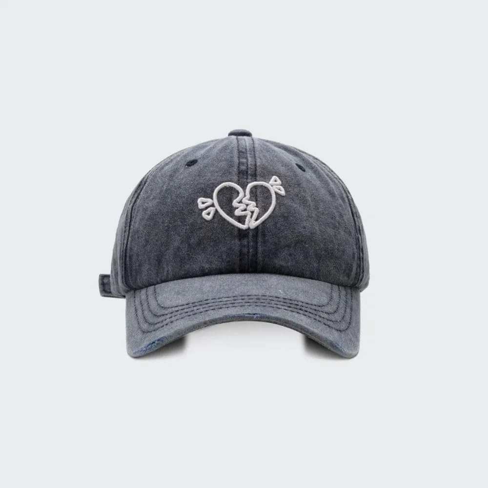 Cute Cotton Love Heart Baseball Cap Sunscreen Korean Style Embroidered Sun Hat Hip-hop Casual Washed Cotton Peaked Hat Girls