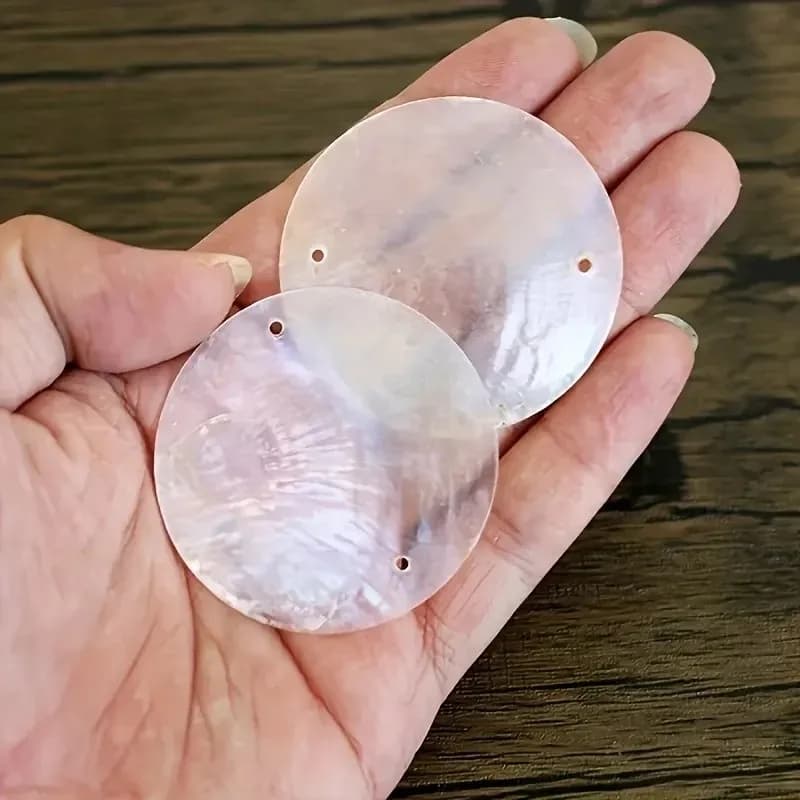 2026-Latest Models Round Capiz Shells With Holes Round Natural Shell White Shells For Wind Chimes Jewelry Making Home Decor