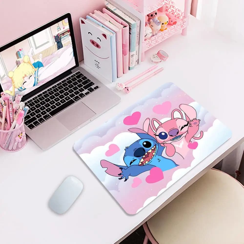 Stitch Mouse Pad tappetino per tastiera scrivania durevole tappetino per Mouse da tavolo in gomma Gaming Small Gamer Decoracion Gamer PC Computer pink Mousepad