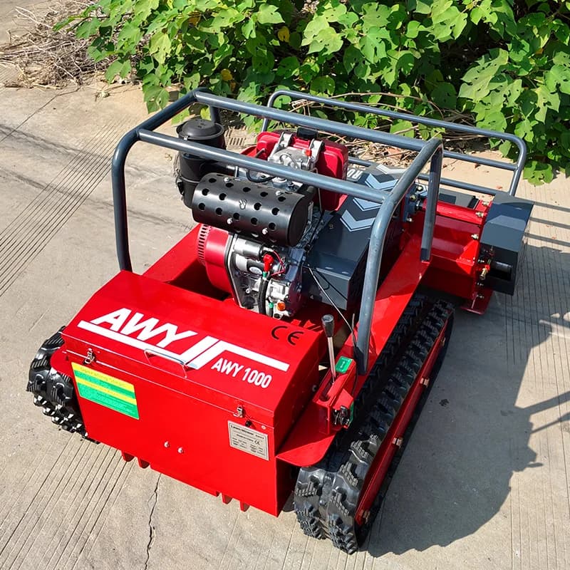 Mini tosaerba a fiamma personalizzato 800mm 1000mm 1200mm rasaerba cingolato robot domestico con potenza diesel telecomandata per il taglio
