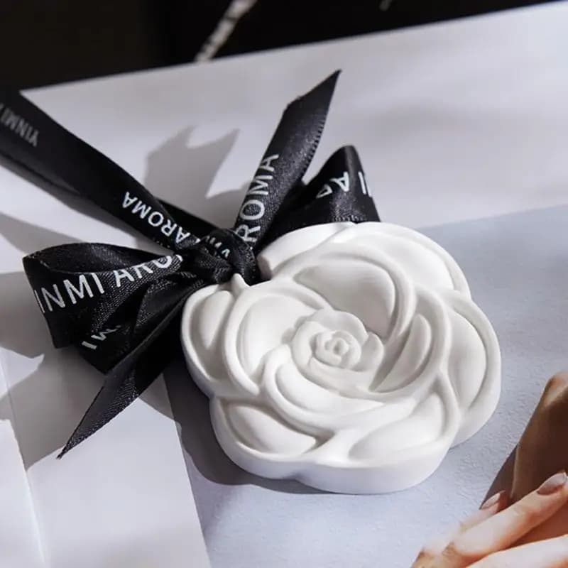 31BC Compressed Perfume Wax For Car Deodorant Solid Camellia Long Life with Natural Gesso Component and