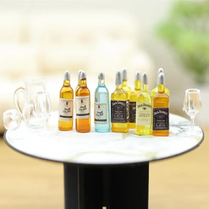 1 Set Accessori per la decorazione del ristorante della cucina della casa delle bambole 1:12 Bottiglie di vino in miniatura per casa delle bambole Mini modello di tazza di vino rosso