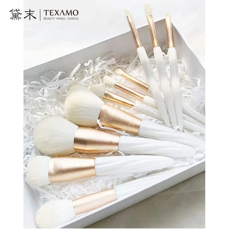 Texamo/Daimoxiaobai Set trucco da 10 pezzi con motivo a conchiglia Confezione regalo completa con pennelli di bellezza