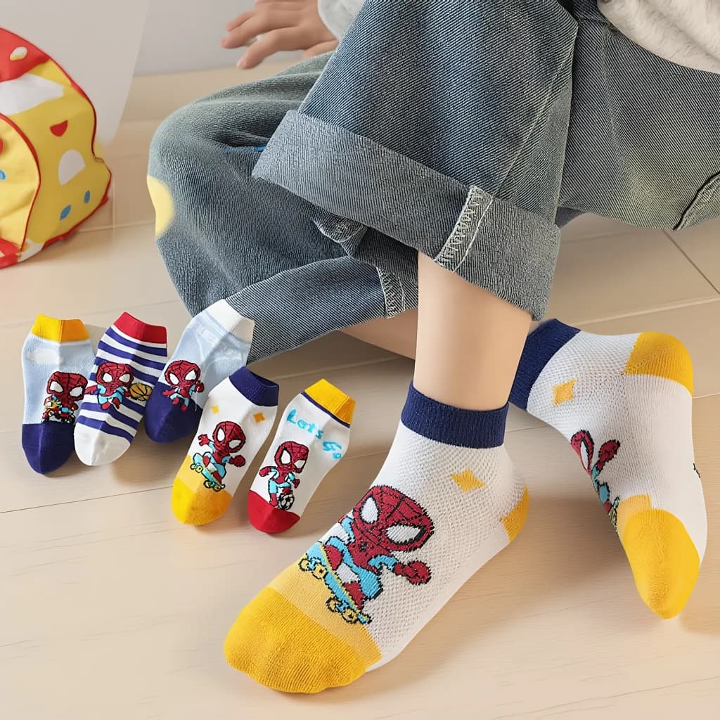 5 paia di calzini estivi per bambini, calzini Spiderman in rete traspirante, calzini in morbido cotone per bambini, calzini per bambini MiddleTube, calzini per bambini con cartoni animati, 2-8 anni