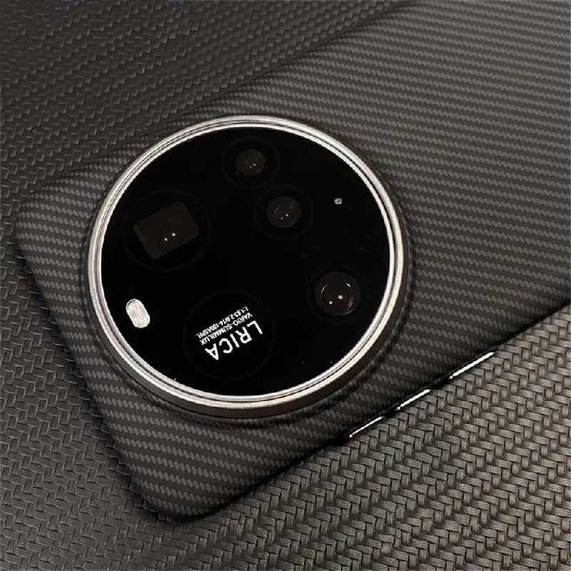 Custodia per Xiaomi 17 Ultra con MagSafe, rigida opaca in PC con texture in fibra di carbonio, leggera, per Mi 17 Ultra 5G