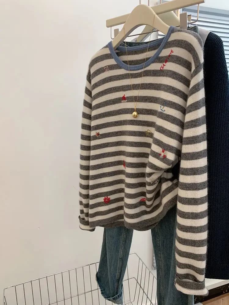 Gagarich Maglione lavorato a maglia a righe ricamate a contrasto T-shirt a maniche lunghe Top da donna Piccolo pullover stile pigro allentato