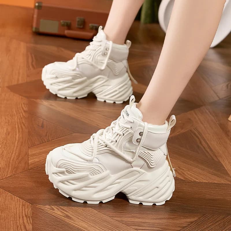 Women's Velvet Casual Shoes Lady's Winter New Style 9CM Height Increased Sports Shoes Thick Soles Versatile Warm High-top Shoes