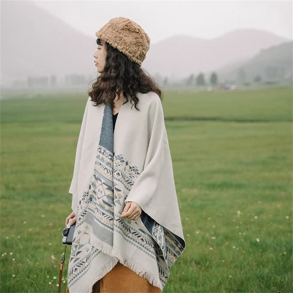 Mantella da donna con scialle in finto cashmere stampato lavorato a maglia Medio Oriente divisa spessa coperta calda grande pendolo mantello beige poncho arabo