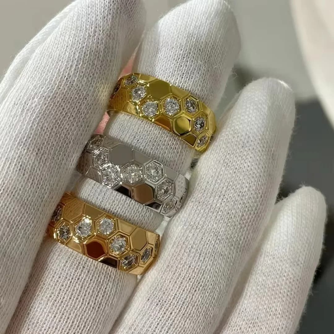925 silver plated with V gold, finely carved honeycomb zircon ring, men's and women's exquisite jewelry