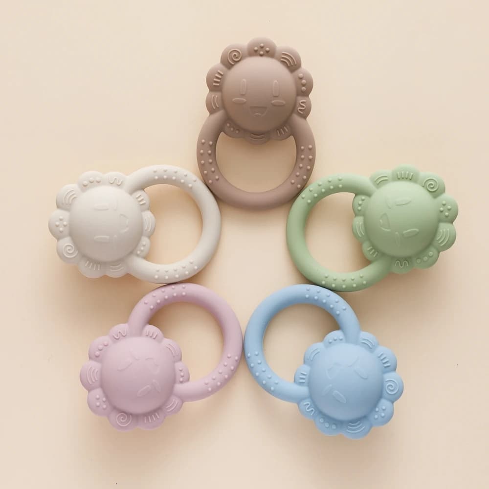 Giocattoli per bambini Massaggiagengive in silicone Giocattoli per sonagli per uso alimentare Bambino 0-12 mesi Giocattoli sensoriali Silicone Leone Campana a mano Sonaglio per dentizione in silicone