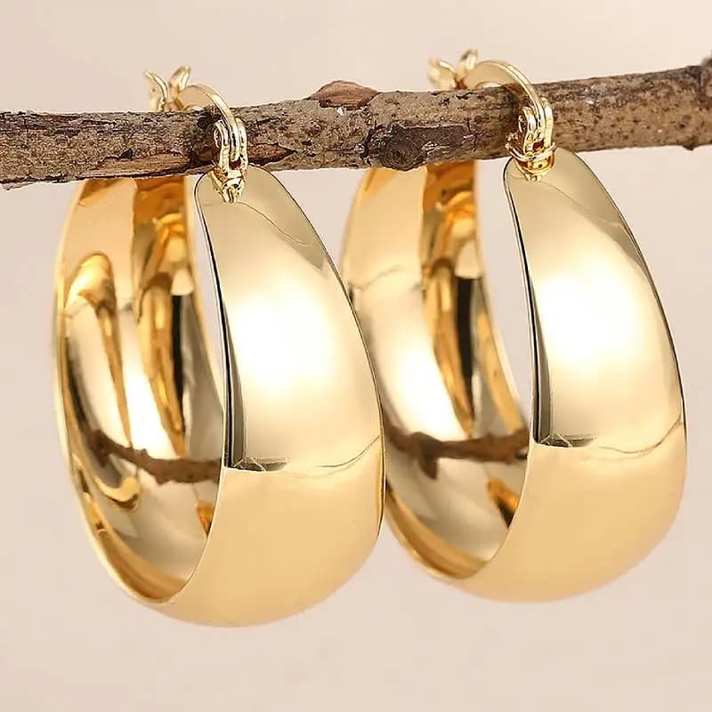 Huitan Gold Color Women Big Circle Hoop Earrings Luxury Elegant Lady Party Charming Metal Accessories Trendy Jewelry for Wedding