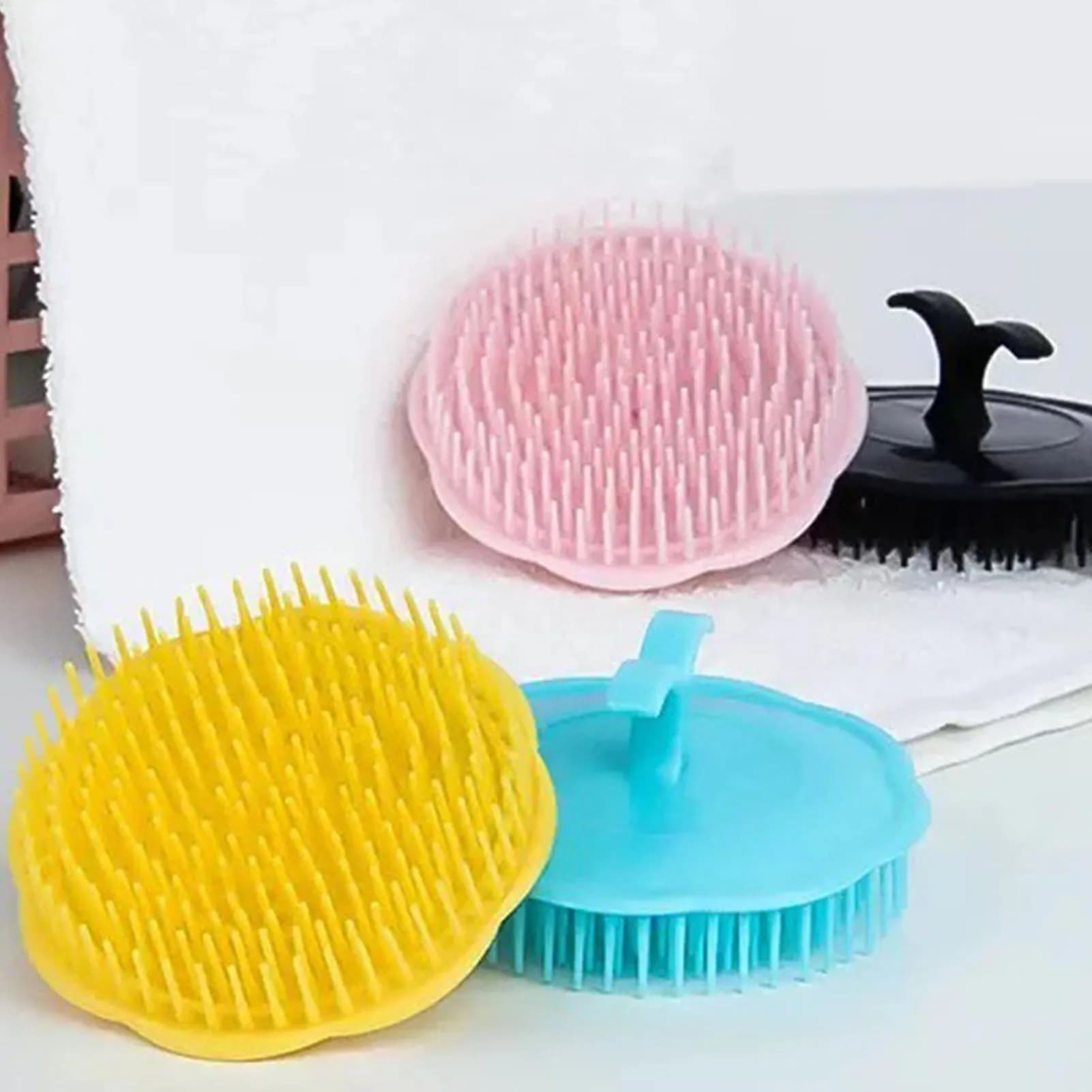Round hair massager for scalp brush for Shampoo massager for exfoliating head for scalp for clean hair suitable for men and women