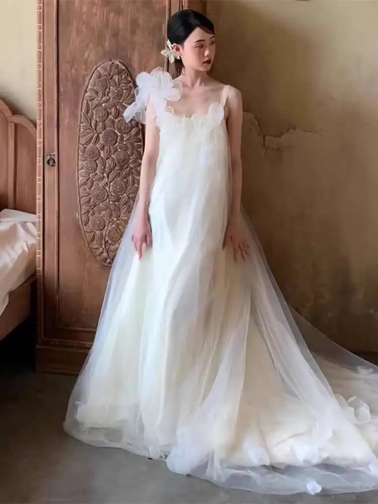 Abito da sposa leggero francese, abito da mattina da sposa in stile foresta super fatata, bretelle di fascia alta e di nicchia, senza schienale, trascinamento,