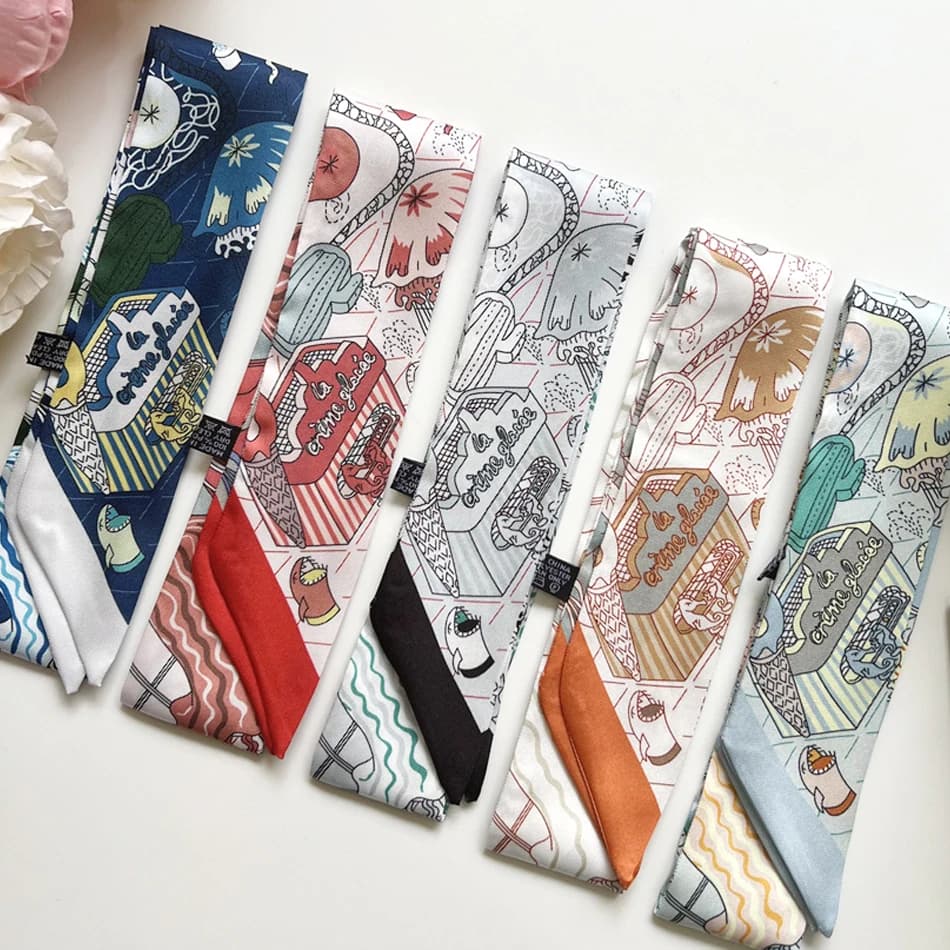 2025 Nuovo Lusso Nastro Per Capelli Sciarpa Delle Donne Cravatta Al Collo Borsa Sciarpe Raso di Seta Skinny Foulard Signore Foulard Fasce Floreali 90*5 cm